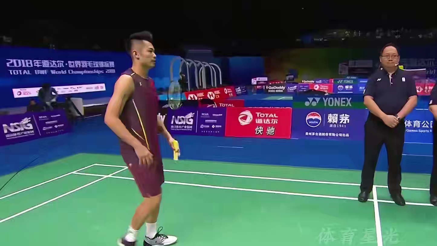 林丹太极折磨流名场面，五连勾对角遛蒙对手，23岁小伙生无可恋 #羽毛球 #体育精神#林丹#冠军 #抖
