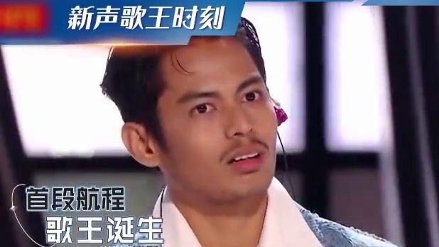 张靓颖 在《亚洲新声》的舞台上与Jessie J 同框飙高音，合唱直接炸穿舞台。#亚洲新声  #张靓