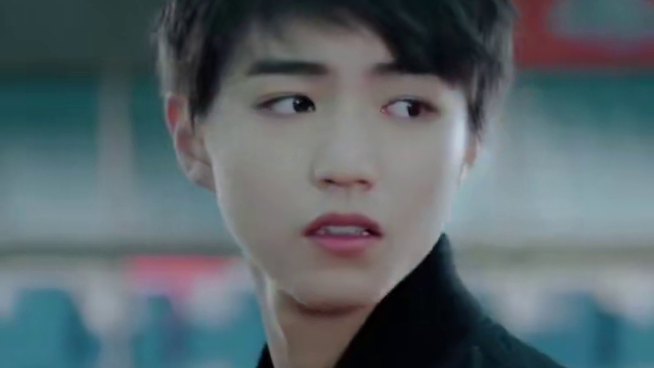 王俊凯 帅气这一块拿捏得死死的#王俊凯的清爽像初夏的柚子 #王俊凯超绝夏日清爽感  #王俊凯这心动又