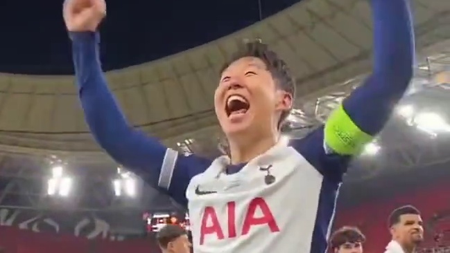 圆梦冠军！热刺夺得欧联杯冠军 "孙兴慜 十年坚守终于圆梦#足球