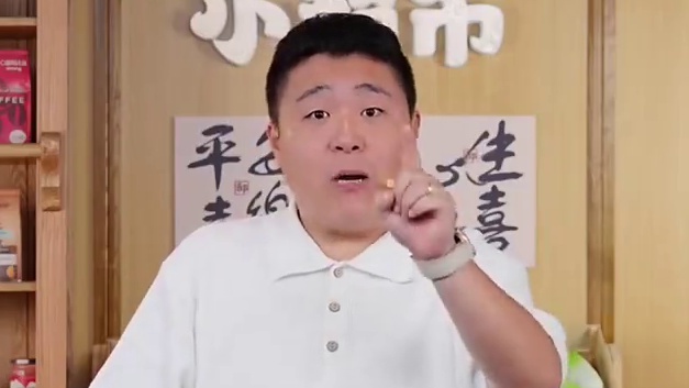 1000ML耐高温双耳玻璃蒸蛋煲带盖水晶煲微波炉透明玻璃碗厨房餐具#玻璃碗 #玻璃蒸蛋碗带盖 #透明