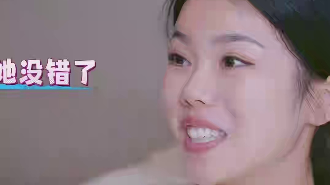 宝宝你怎么呆呆的