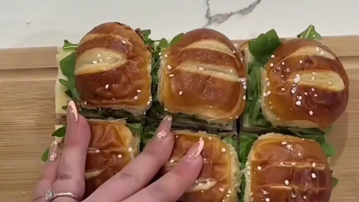 沉浸式备餐饭盒｜精致女人沉浸式准备午餐饭盒vlog～✨ 
#午餐饭盒 #午餐便当 #备餐饭盒 #我的
