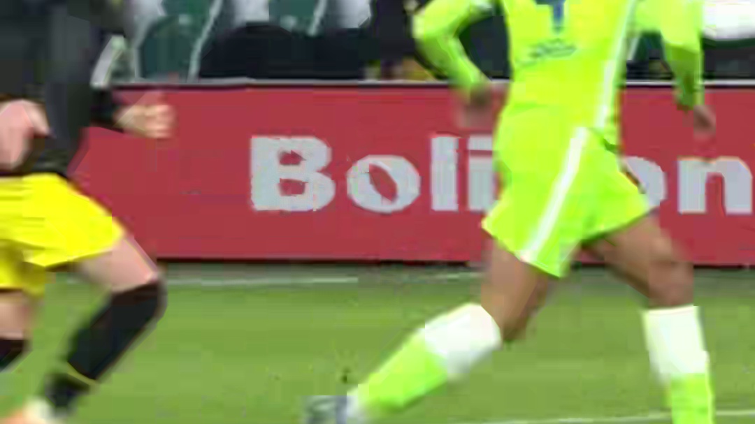 同一个动作的复刻谁像谁呢