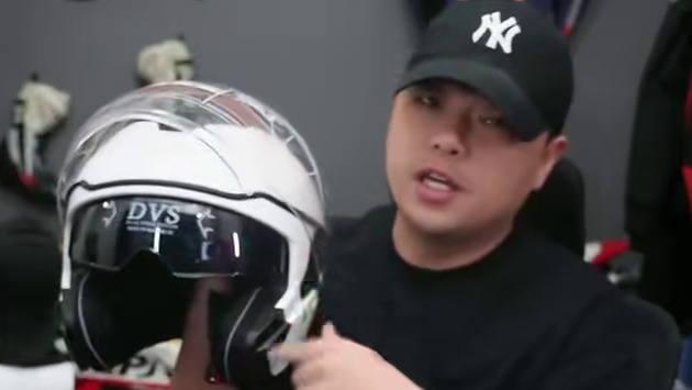 头盔和耳机捡漏了 直播间开炸