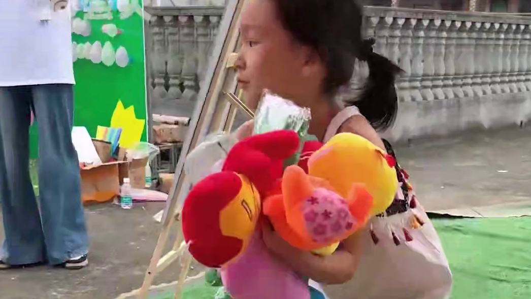 #被山区孩子无数个第一次戳到了  原来一颗硬币也能换到这么多的快乐 #六一 #儿童节 #大山里的一元