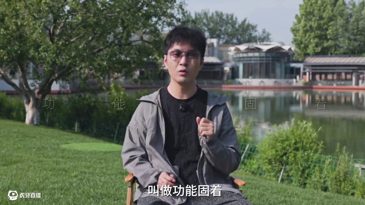 如何设计一个好的智能座舱？小鹏MONA VS 零跑B01 如今，随着芯片性能的发展，就连你家的电视遥