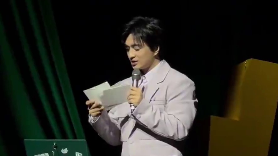 一次外向换来一生的内向 #万万没想到 #娱乐评论大赏 #一次外向换来终生内向 #刘旸 #搞笑