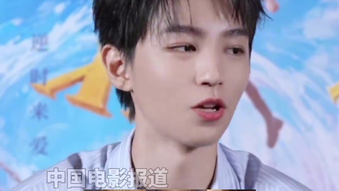 #王俊凯回应配音不会配笑声 #王俊凯 说导演要求给十七配出爽朗的笑声，对当时的他来说有点困难，因为自