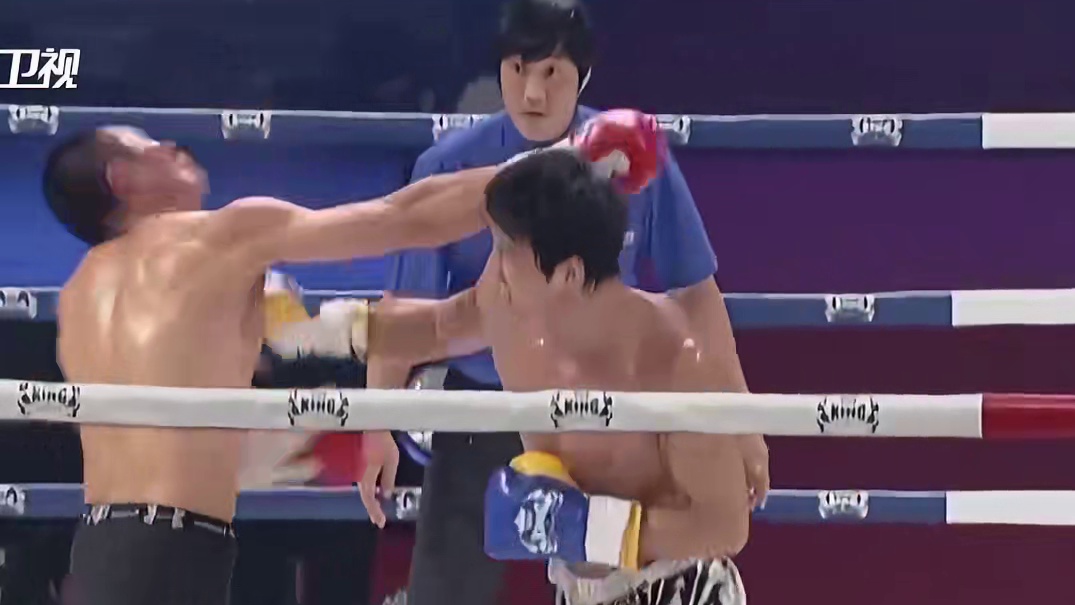 金世基擂台闭眼无视挑衅，山东硬汉张扬怒了，堵在角落重拳暴揍KO