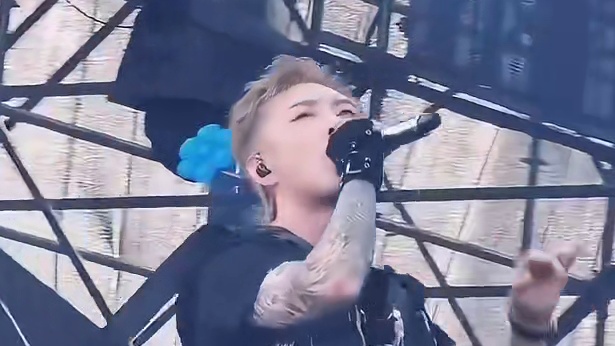 走出风波！宝石老舅复出首场音乐节，舞台魅力依旧杀疯全场！ #宝石老舅#宝石gem#若月亮没来#长春禧