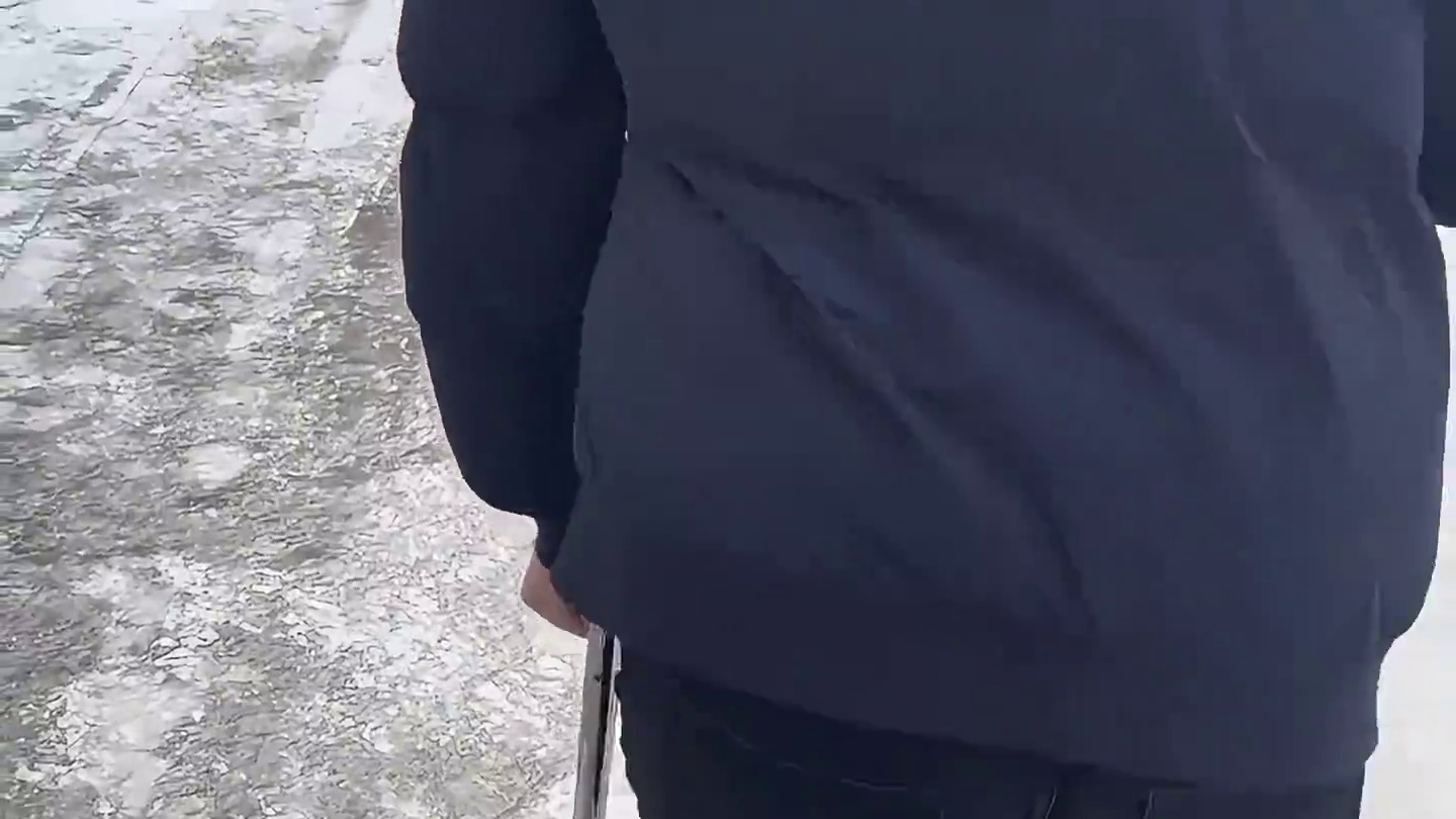 不是 一个人怎么能犟成这样呢