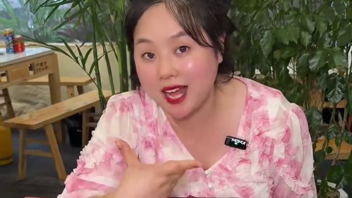 眉山开了一家把菜市场搬进火锅店的火锅，巴适得很38代50菜品通用！#吃火锅 #美食推荐 #火锅 #地