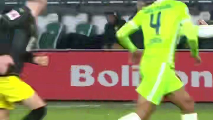 德甲LOGO复刻大赏，谁的动作最像样？#足球