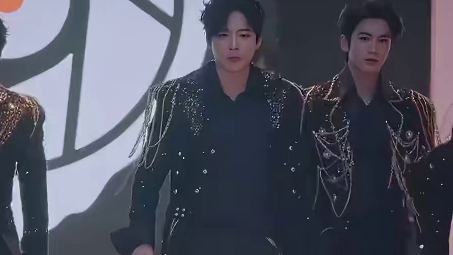 不愧180啊真安全感直接拉满