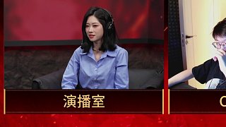 查理斯跟Ams談笑嘻了：拿皇說兄弟們訓(xùn)練沒一個(gè)認(rèn)真玩的，但我挺認(rèn)真的！