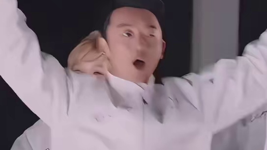 被奔跑吧的团魂燃到了