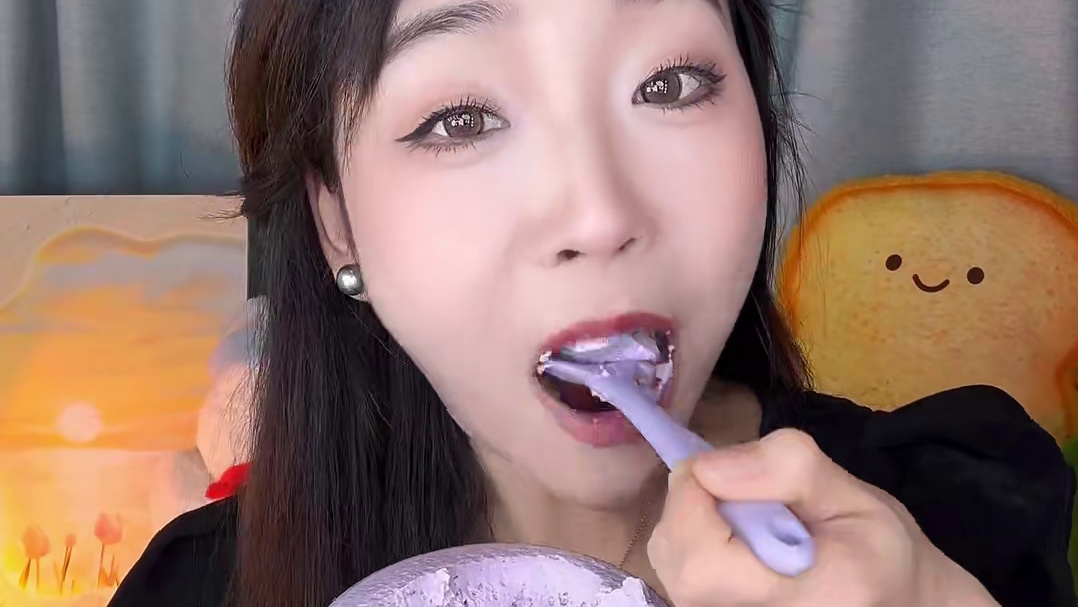 终于实现大口吃奶油的快乐了耶！#这也太好吃了 #奶油碗 #甜品控 #大口吃奶油