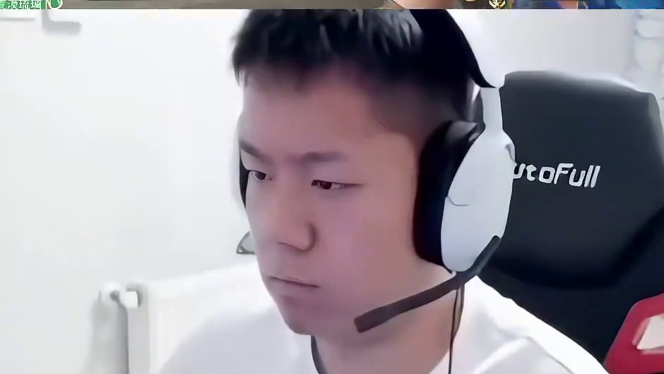 鹰眼堪称念旧一生之敌，比赛带不动常旭，排位还要被老六提刀拷打 #CF突围时空 #CF怀旧突围模式上线