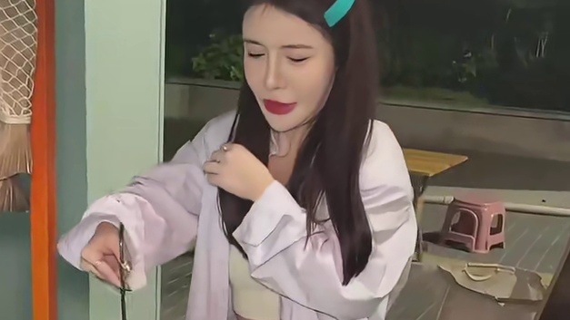 深夜遇到泡泡“西施”。