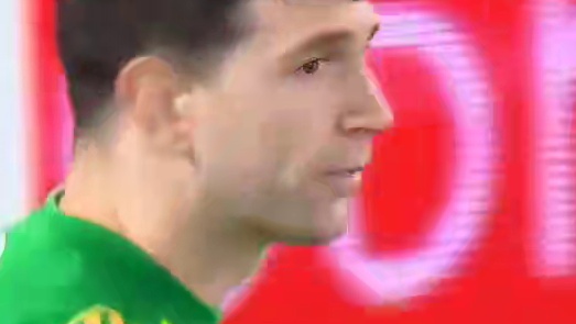 这球...没进！这个扑救，你给几分！