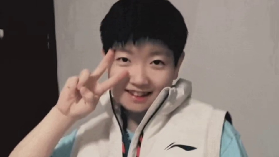 龙队，这就是你说的“乖萌萌”吗哈哈哈