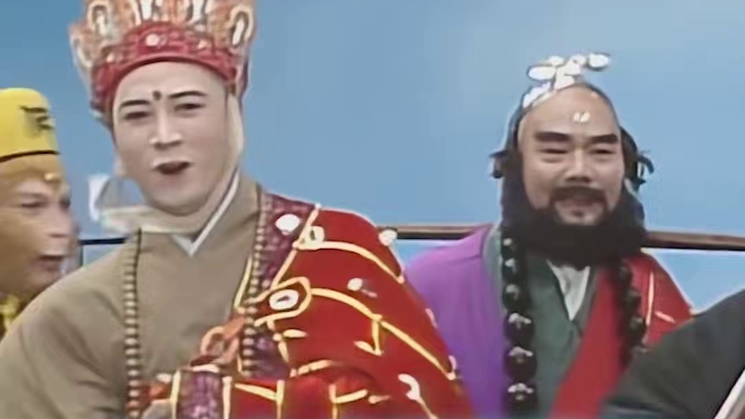 也不知道埋葬他的人是否记得，它也曾是那九霄天外的那匹白龙马