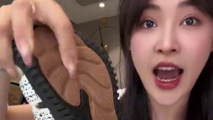 好看又好穿的儿童溯溪凉鞋，一整个夏天一双它就够了！上山下水，徒步运动都可以。#丘丘纳童鞋 #高品质童