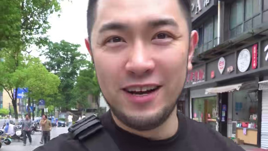 杭州下沙暴香隆江猪脚饭！四点金肉卷嘎嘎香 好久没吃猪jio饭了！前两天去印象城看阿汤哥，结果发现这家