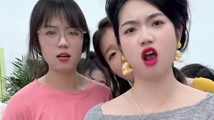 吃薯条认品牌，哈哈厉害了 #办公室搞笑 #薯条 #真会玩系列