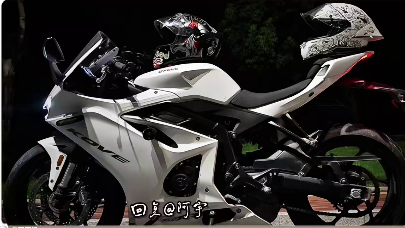 好朋友拍出人生照片的爽感 欢迎评论区分享好朋友给你拍的爽感照片#拍照打卡 #今日分享 #摄影 #评论