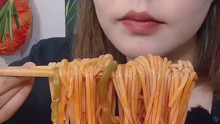 做饭讲究色香味俱全，这里的粉好吃也没毛病哈