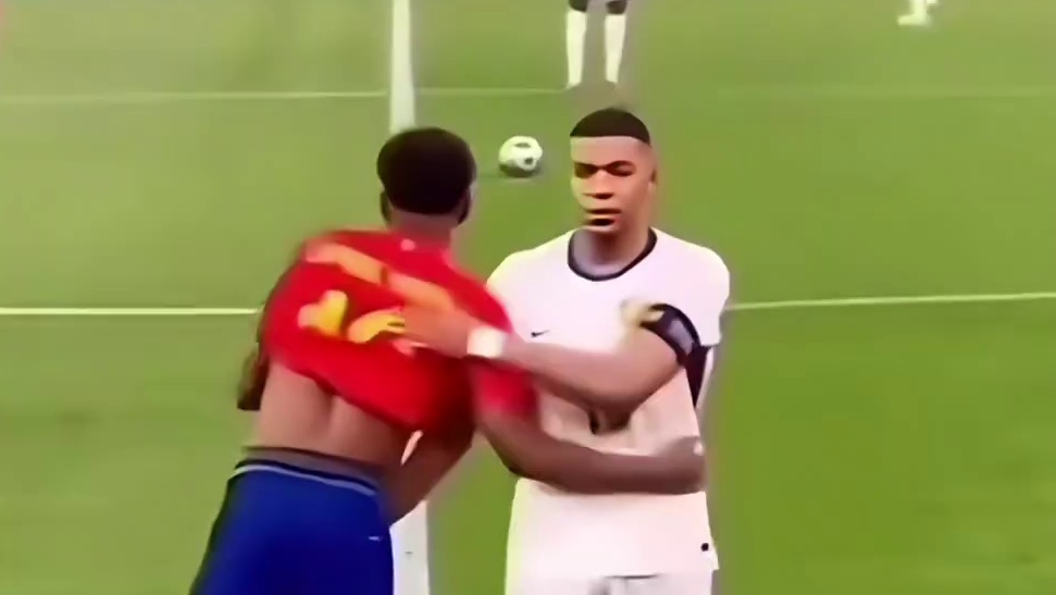 亚马尔面对姆巴佩领衔的球队再次取胜！已经6连胜了#足球#