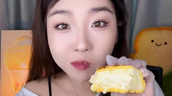 吸酱#酱多多 #甜品 #虎皮卷 #太好吃了