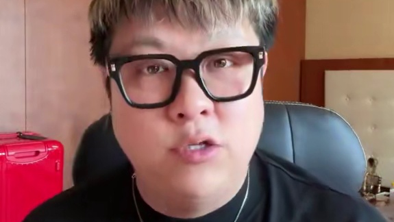 看似言辞刻薄的真诚点评，一如既往。 #杨幂 #芭莎 #鞠婧祎 #张凌赫 #红毯