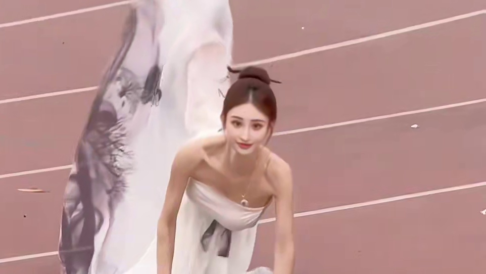 大鹏一日同风起，扶摇直上九万里#舞蹈生 #古典舞 #基本功 #专属于中国舞的美