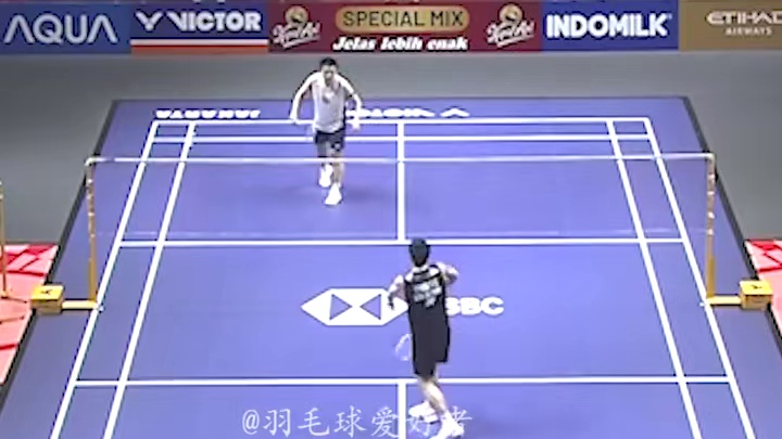 35岁老将战胜世界第一，不要低估一名老将渴望胜利的决心。 #羽毛球