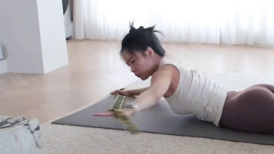 好看挺拔的背影｜从这组训练开始吧✅ 针对办公族 学生党扣肩圆肩驼背设计动作‼️
每组动作12x3
坚