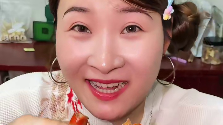 锅圈你做活动别太离谱！才99就有150只小龙虾！这不妥妥实现小龙虾自由了~#有锅圈永远龙虾自由 #被