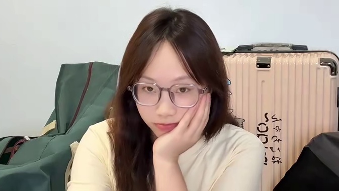 vlog｜叫转转上门把我的闲置回收掉啦～ 现在彻底告别我的学生时代#转转回收#回收手机#毕业季#闲置