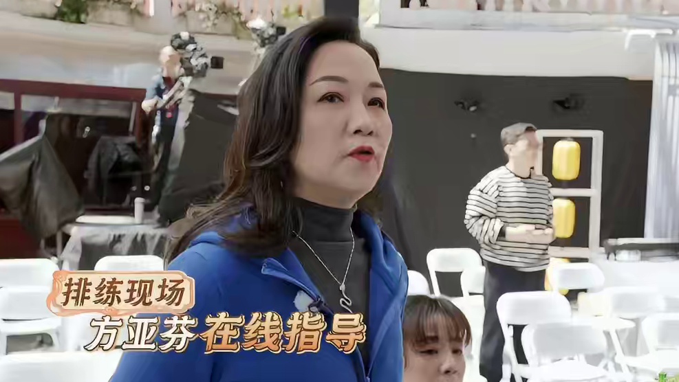 #越剧不止缠绵悱恻更有慷慨激昂  #好八连的故事有了越剧版  #越动青春  #冯军  #张艾嘉  排