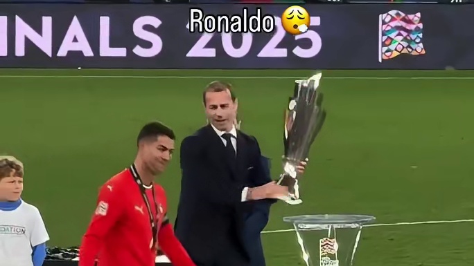 我真的感觉他值得拥有，我不是C罗的球迷