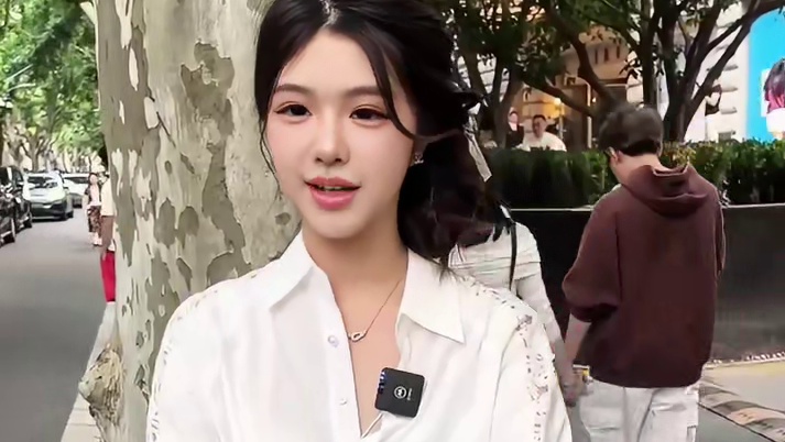 抽象甜御小姐姐，一条黑丝能穿多久？