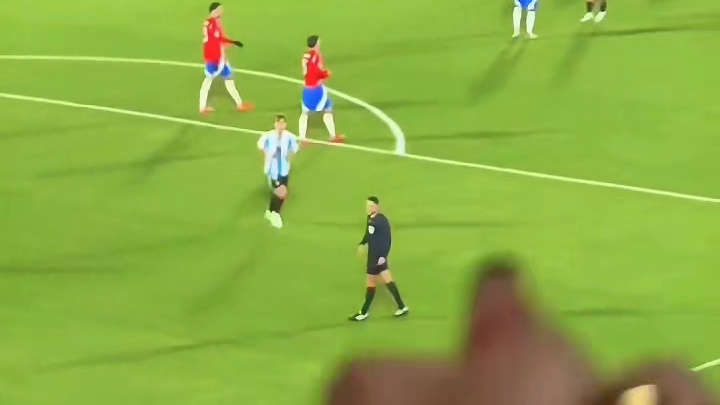 四两拨千斤！小蜘蛛单刀挑射破门