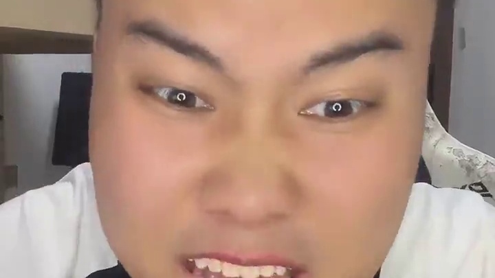 三角洲最痛苦的事！野排队友得吃复苏呼吸机！价值1000万！ #三角洲行动 #复苏呼吸机  #三角洲行