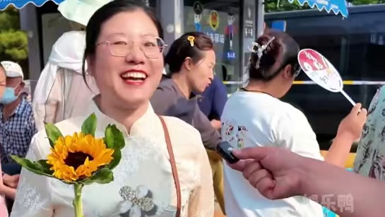 山东人应援高考有多实在，真是有目共睹！#山东人应援高考有多暖心#许府牛祝你高考一把过 #满分牛肉串