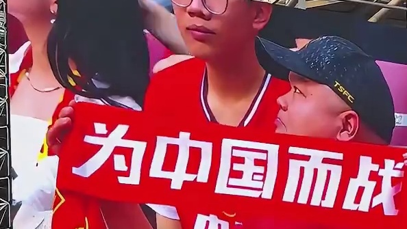 6万球迷沸腾重庆龙