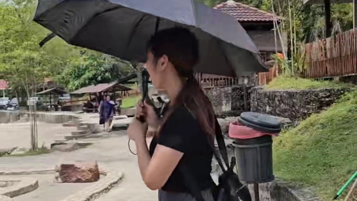 怡保竟然有像仙境的瀑布?!!!假期可以安排去了!!! 
Google map:
Lubuk Tima