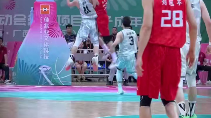 这球要是扣进五佳球之首！ 确实能跳！可惜扣飞了#全运会#扣篮