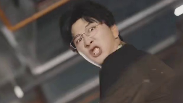 一人打翻公司全体老登